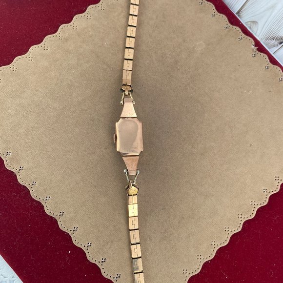 Vintage Gruen Curvex 17 Jewel 1940's Art Deco Ladies Watch 10K Rose Gold Filled - Picture 7 of 10